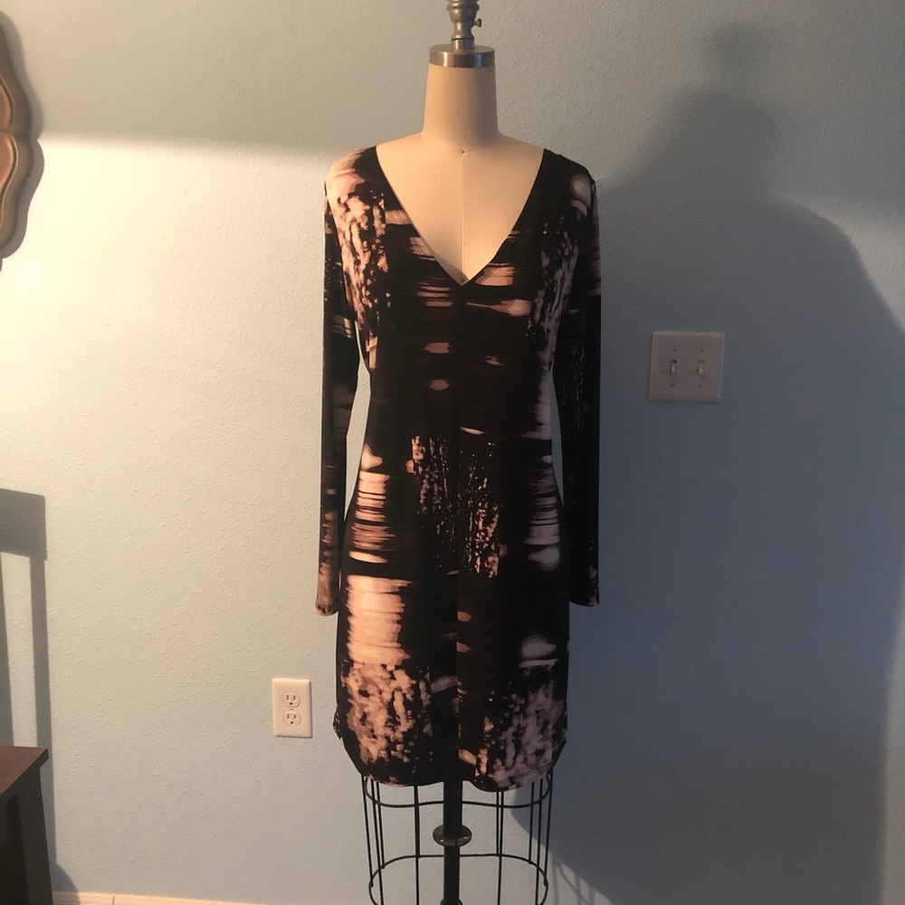 Longsleeve cocktail dress